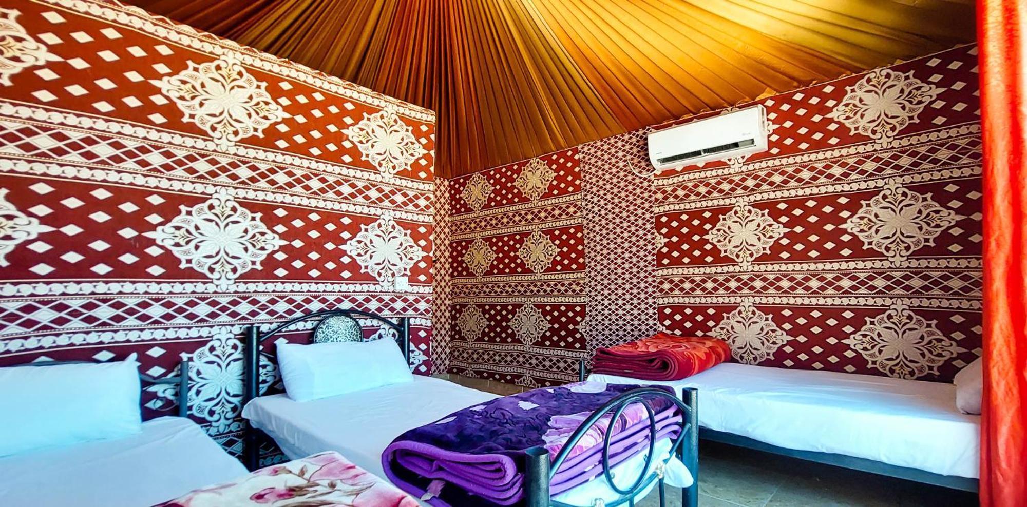 Salman Zwaidh Camp Hotel Вади Рум Екстериор снимка