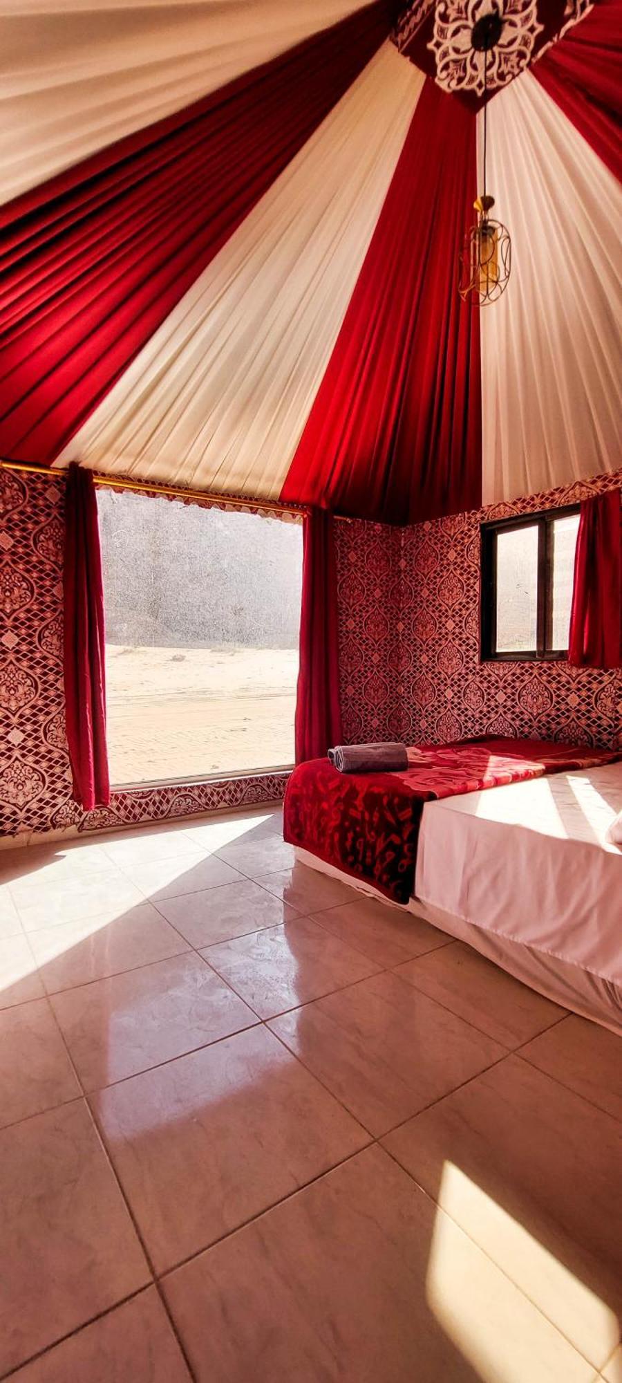 Salman Zwaidh Camp Hotel Вади Рум Екстериор снимка